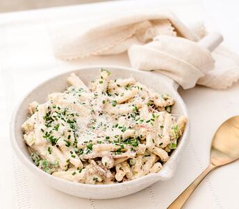 cooked ripon cathedral bacon & leek pasta