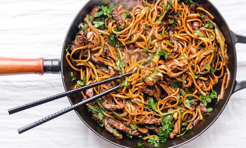 cooked beef chow mein