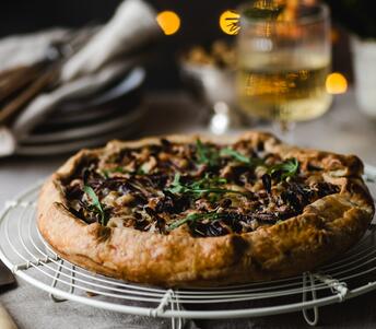 baked potato, red onion and goats cheese galette