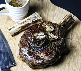 cote de boeuf with stout and bone marrow sauce cooked