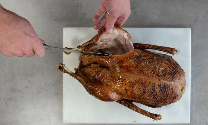 how to carve a whole roast goose part 1