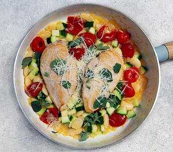 chicken breast with butter beans, bell peppers & parmesan cooked