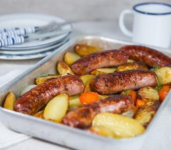 baked sausages and vegetables 