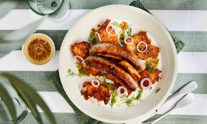 italian sausages cooked with potatoes 